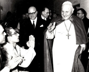 Gli occhi benevoli di Papa Giovanni XXIII