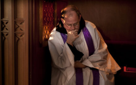 Perché confessarsi da un prete?